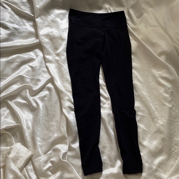 Lulus - Picture 3 of 5